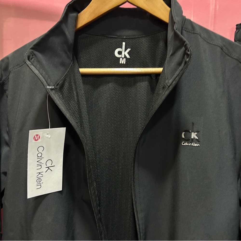Calvin Klein unisex track suit - Picture 5 of 13